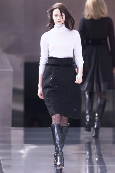 Look 46